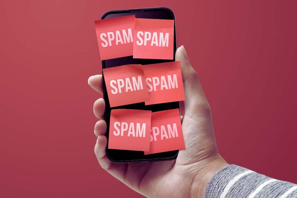 Smartphone, il tasto che elimina direttamente lo spam
