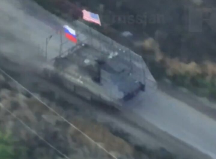 tank russo bandiera usa