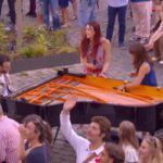 Flash mob a Parigi sulle note di Bohemian Rapsody