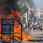 In Nepal calma apparente, i Gurkha pattugliano le strade: 51 morti in due giorni di proteste, Governo in fuga