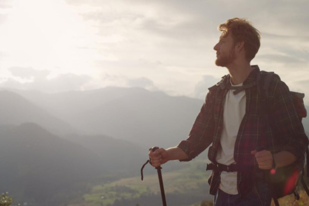 Questo borgo siciliano, collocato a quasi mille metri di altitudine, non è solo un patrimonio di storia e cultura, ma un laboratorio