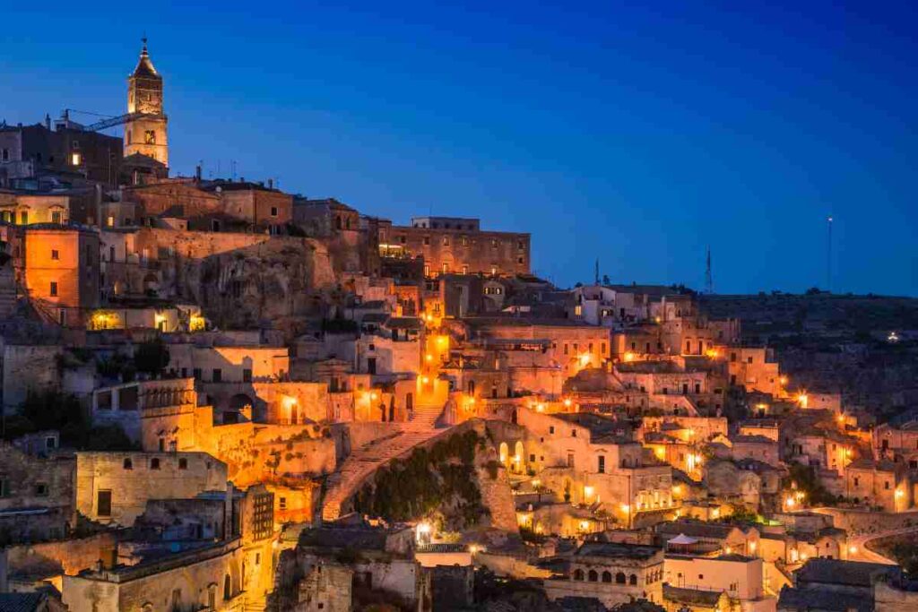 Il borgo sospeso tra cielo e terra