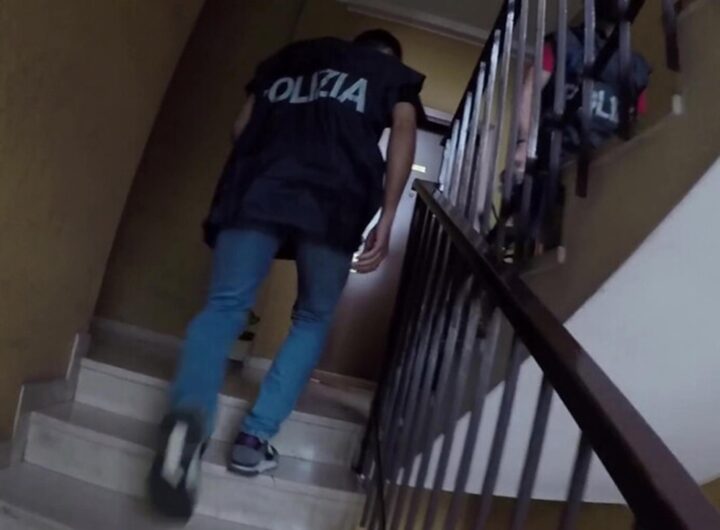 Lo sgombero di una casa occupata