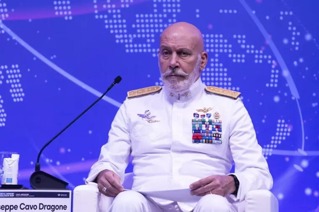 L'ammiraglio Giuseppe Cavo Dragone