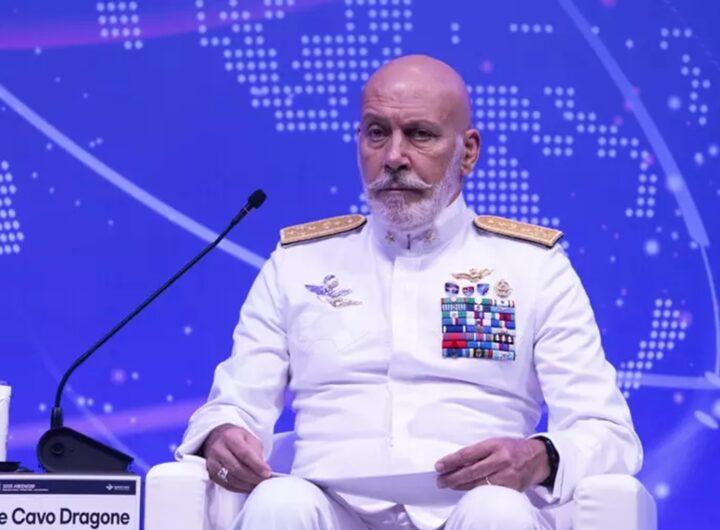 L'ammiraglio Giuseppe Cavo Dragone