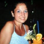 Femminicidio in diretta da Garlasco: “Chiara Poggi, la donna che muore ogni sera”, nella foto chiara poggi