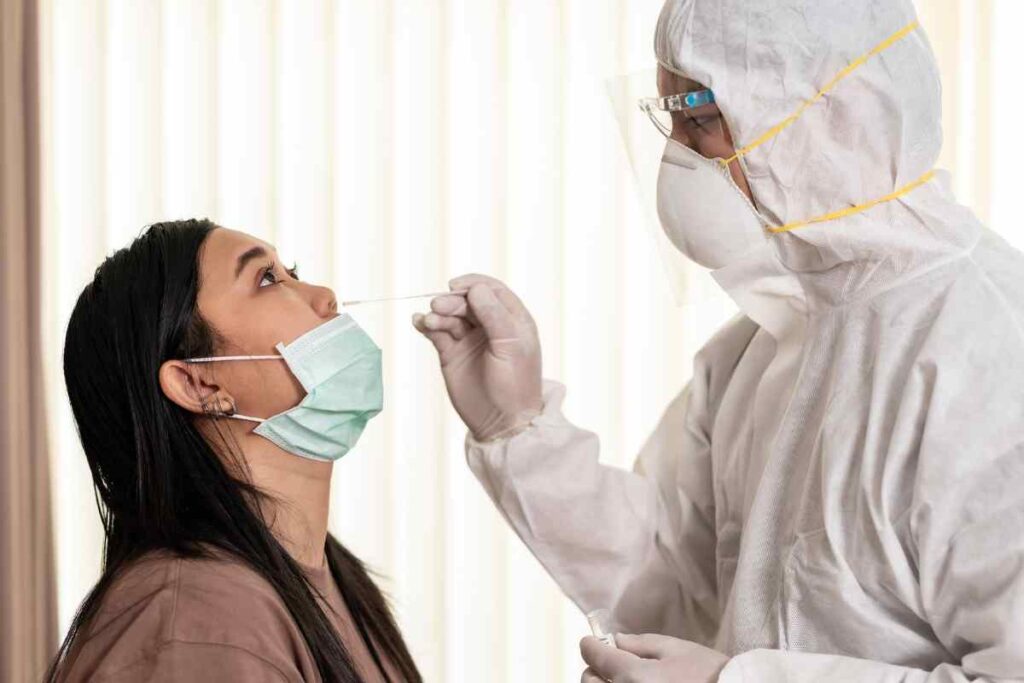 Covid, la variante Stratus spaventa di nuovo l’Italia, tutti i dettagli