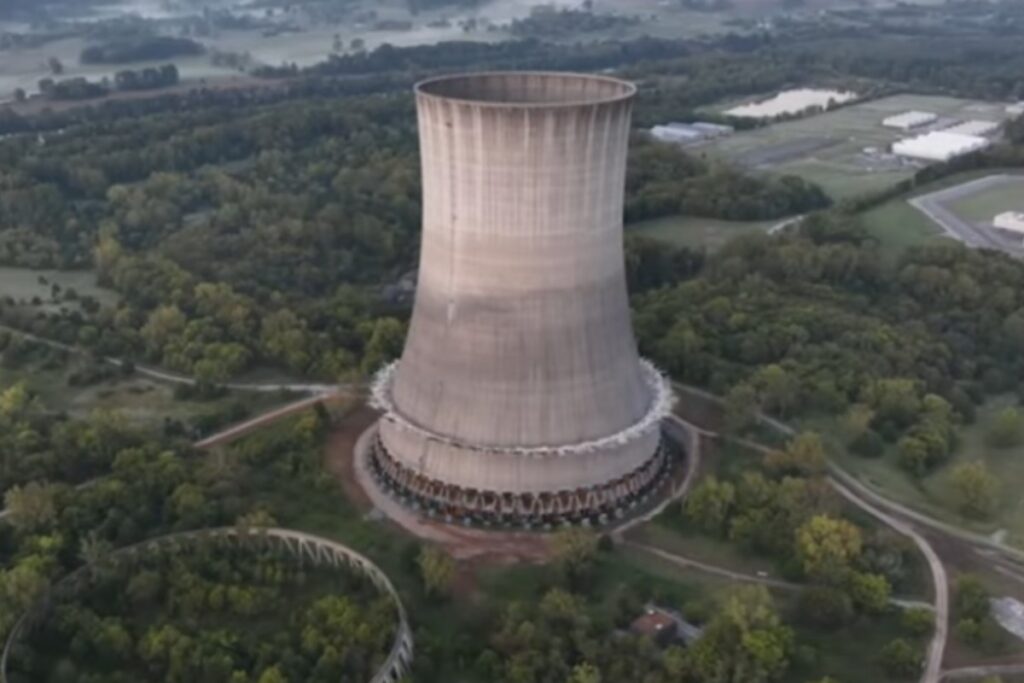 demolizione centrale nucleare