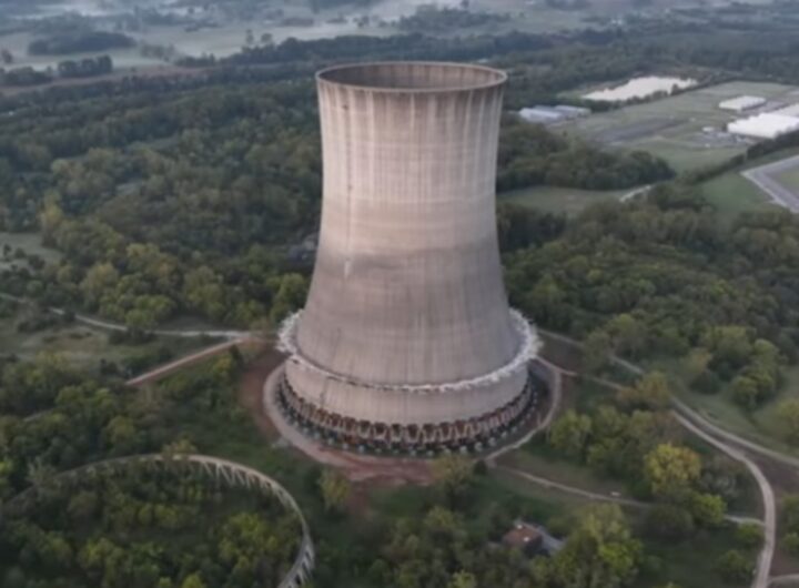 demolizione centrale nucleare