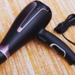 Per pulire il tuo divano alla perfezione basta...il phon