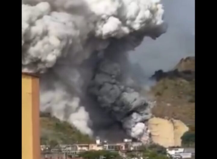 esplosione Pianura napoli