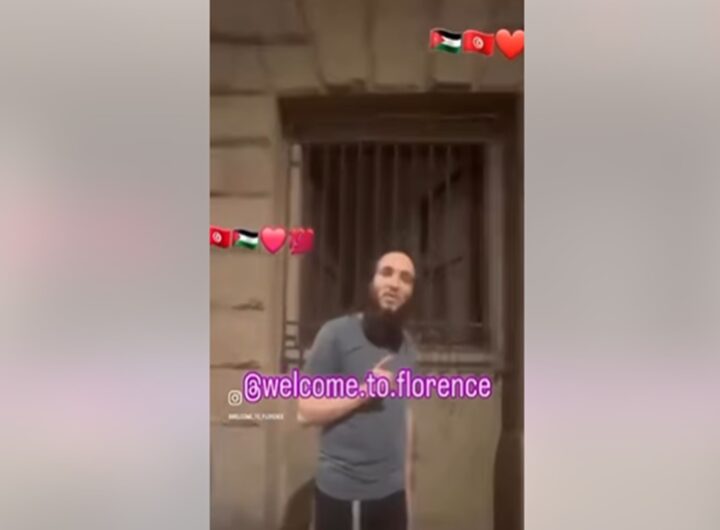 Il video dei due turisti americani di origine ebraica insultati in centro a Firenze
