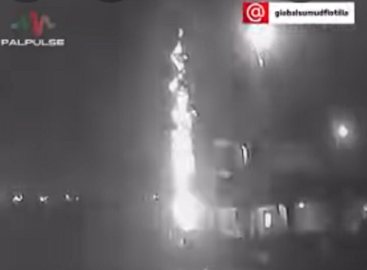 Il momento in cui il drone colpisce la Flottila