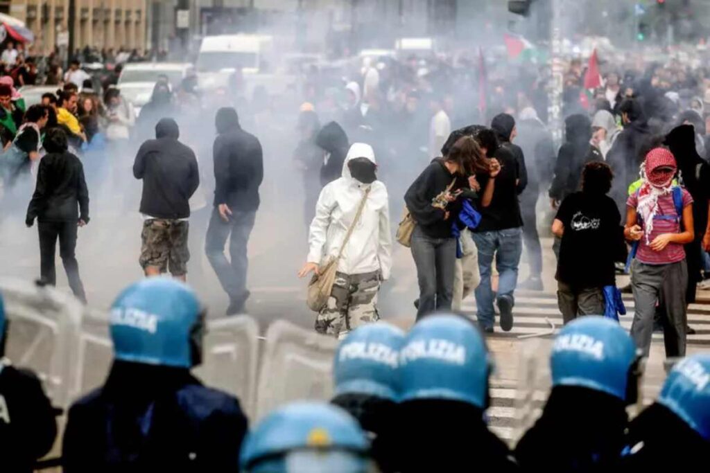 Scontri alla Stazione Centrale di Milano