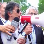 Gustavo Petro parla al corteo pro-Pal