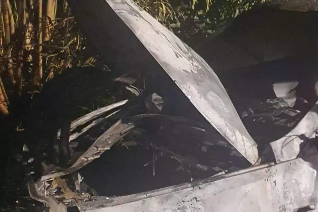 incendio auto centro anti violenza