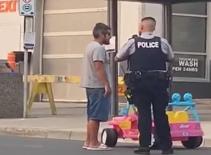 Arrestato alla guida della Jeep di Barbie