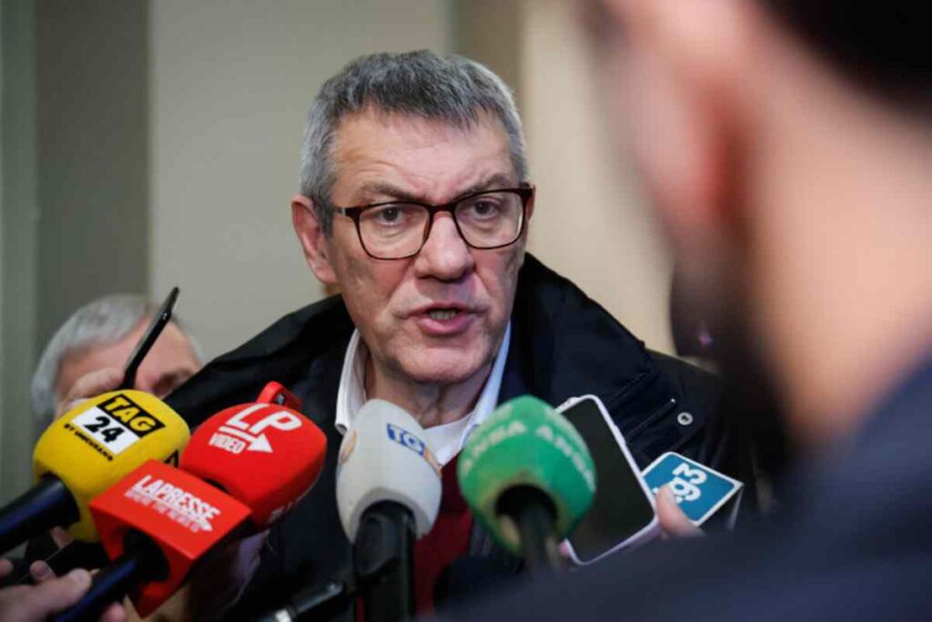 Il segretario della Cgil Maurizio Landini