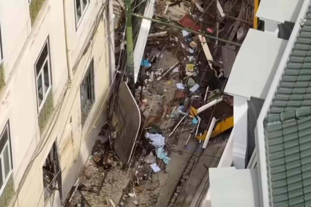 Funicolare distrutta a Lisbona