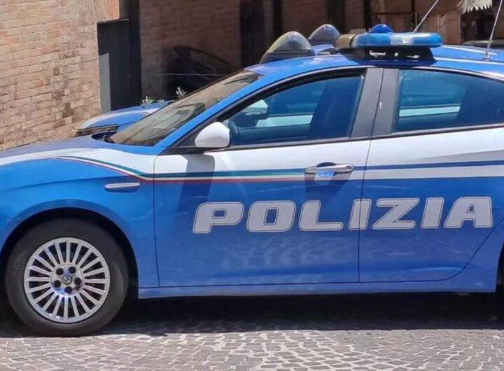 macchina polizia roma