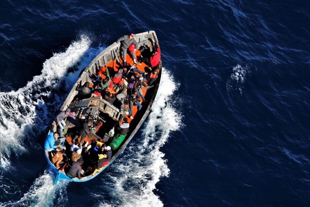 Migranti alla deriva