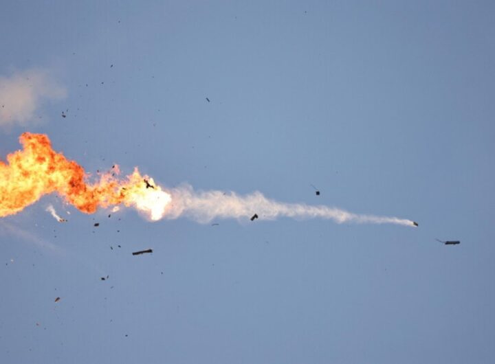 Un missile distrutto in volo