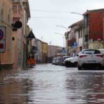 Una strada allagata a causa del maltempo