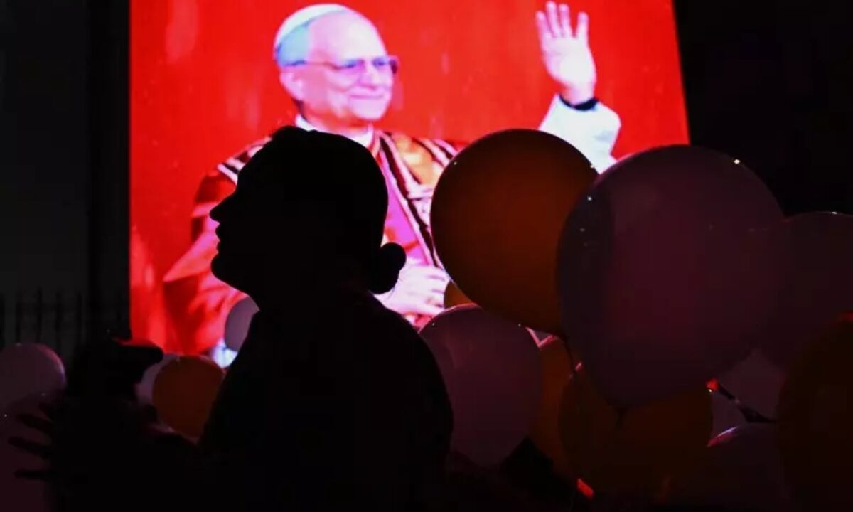 Papa Leone invita i capi di Stato perché cessi ogni violenza: ”Non possiamo abituarci alla guerra”