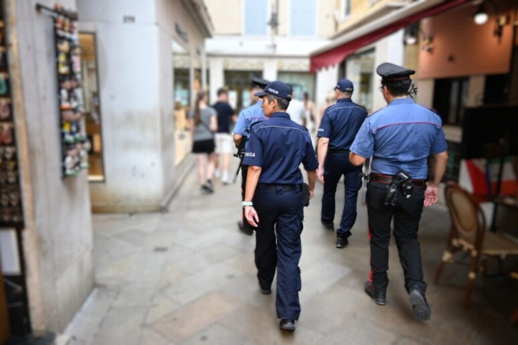 polizia a venezia