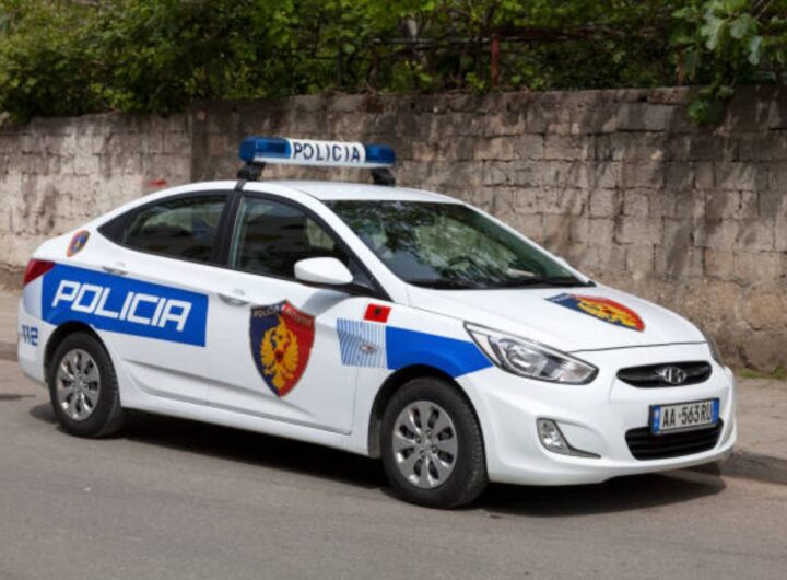 polizia albania