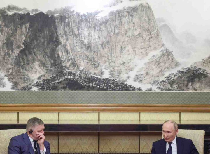 Il presidente russo in Cina con il premier slovacco