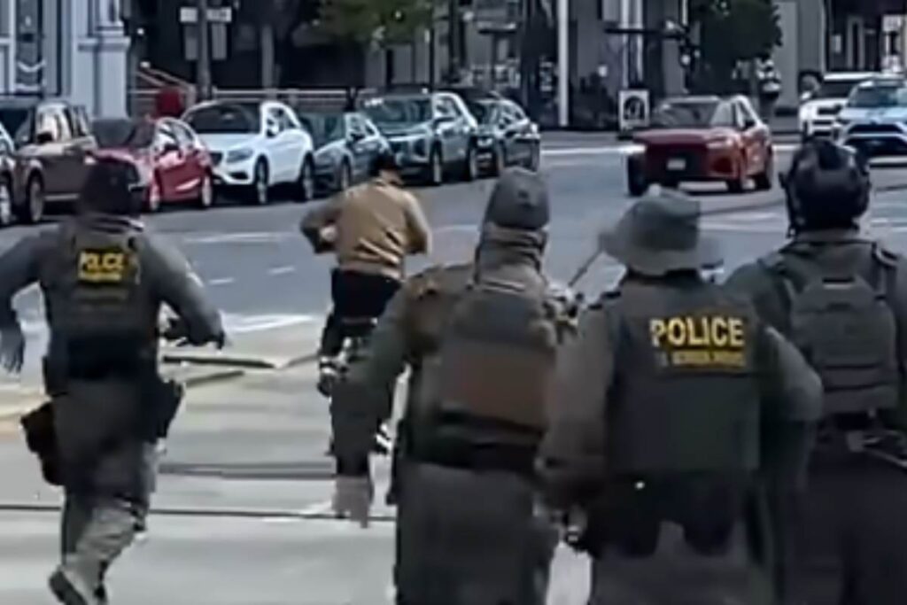 rider scappa da agenti ice