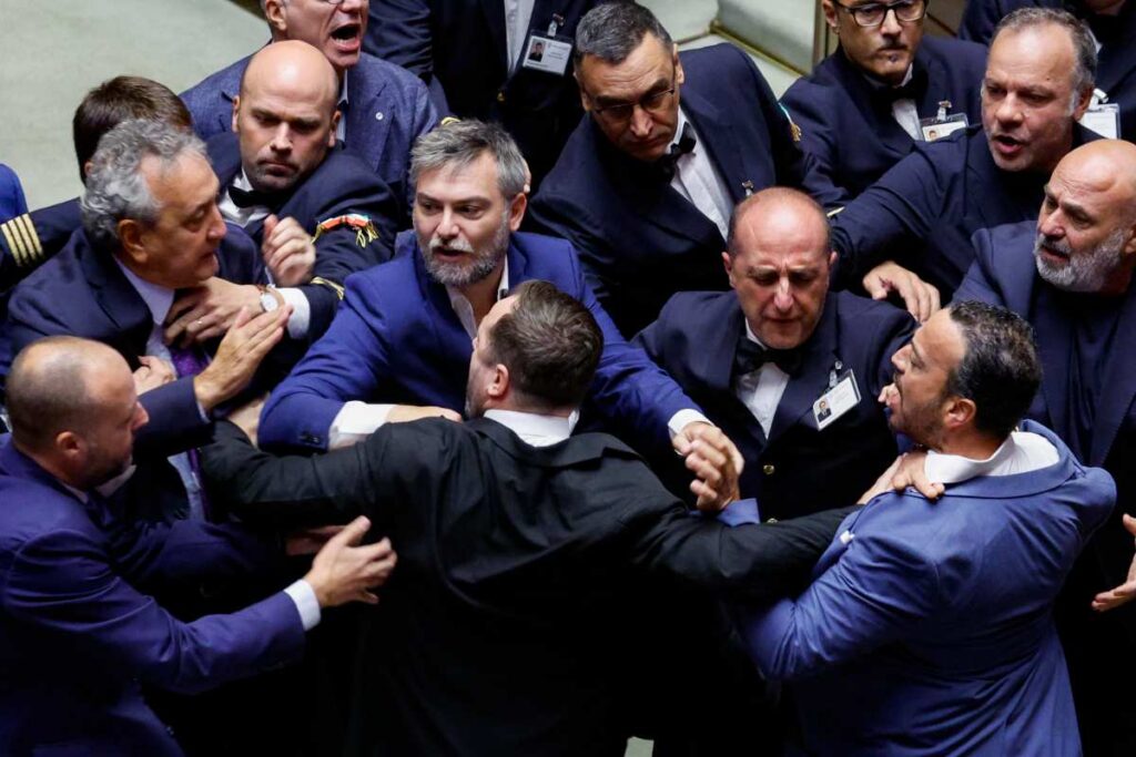 Separazione delle carriere: il si alla Camera giustifica la gazzarra? La parola fine al referendum, nella foto: in aula