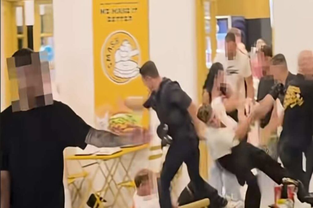 Rissa tra italiani a Mykonos