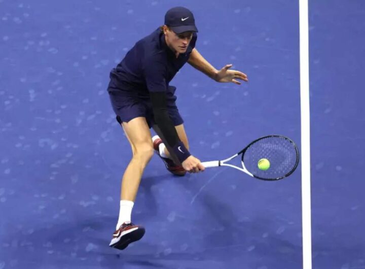 Giorgia Meloni trionfa a Cernobbio, per le ragazze del volley gloria Thai, la crisi di Sinner, chissà cos’ha, nella foto Jannik Sinner