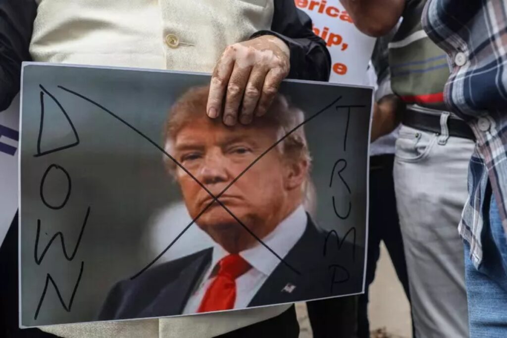 manifestazione anti-trump