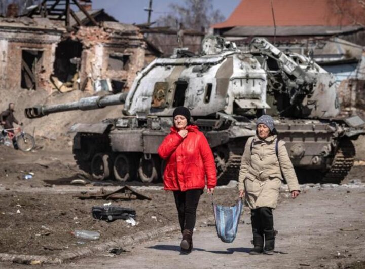 “Contro Netanyahu sì, contro Putin e Hamas no: visione manichea”, Paolo Flores sfata un mito della sinistra, nella foto, vita in ucraina