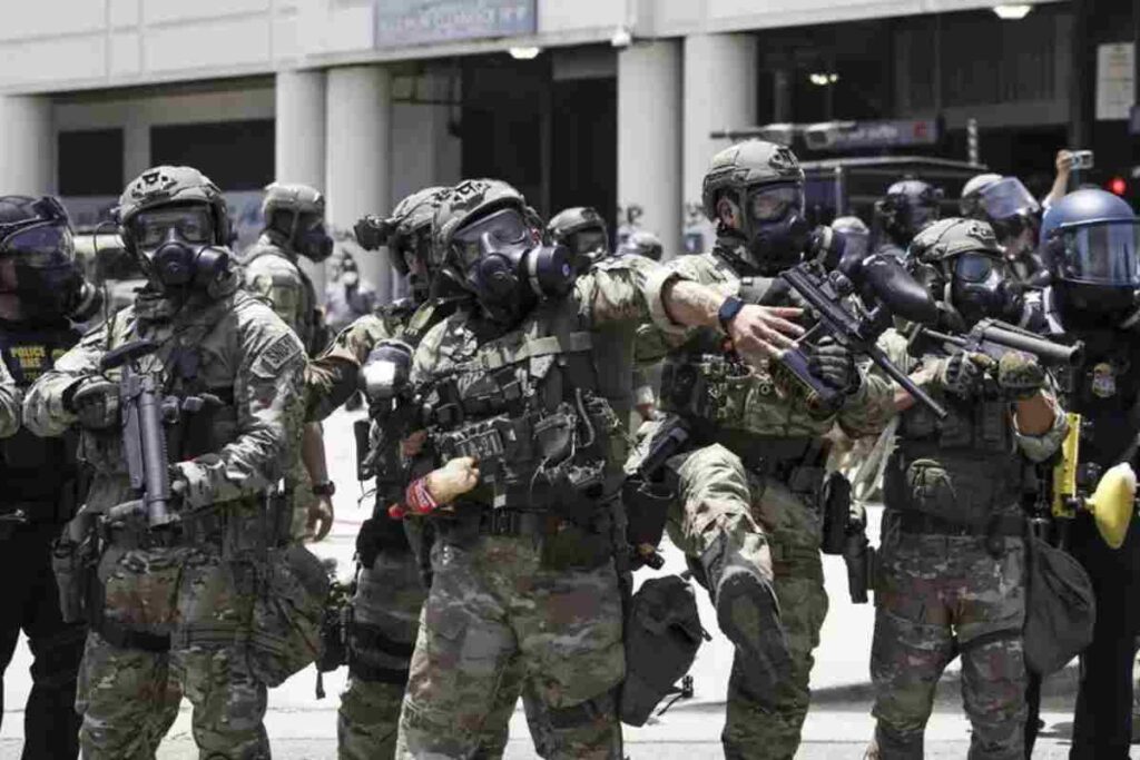 Polizia arresta migranti negli Usa