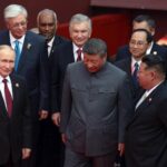 In Cina hanno celebrato Xi ma in trionfo si deve portare il genio di Putin: ecco come ha sovvertito il mondo, nella foto Xi Jinping, Putin e Kim Jong-un