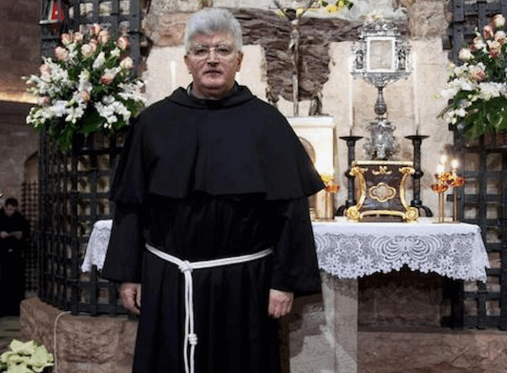 Mons tasca vescovo di Genova