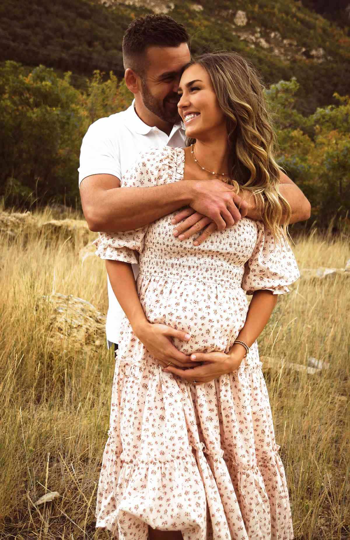 Sapeva che il bambino in grembo sarebbe morto: mamma racconta “l'esperienza più bella e dolorosa della mia vita”