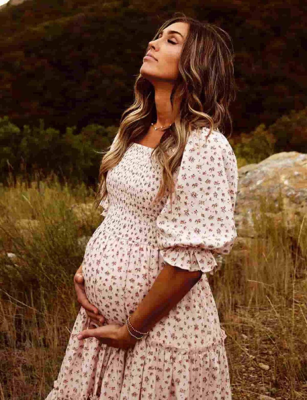 Sapeva che il bambino in grembo sarebbe morto: mamma racconta “l'esperienza più bella e dolorosa della mia vita”