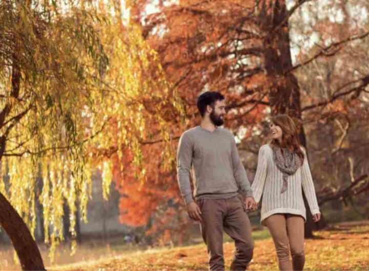 La stagione è infatti particolarmente adatta per lunghe passeggiate, grazie alle temperature miti e alla riduzione delle folle tipica della cosiddetta shoulder season