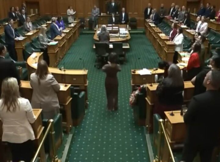 deputata maori haka in parlamento