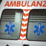 Un'ambulanza