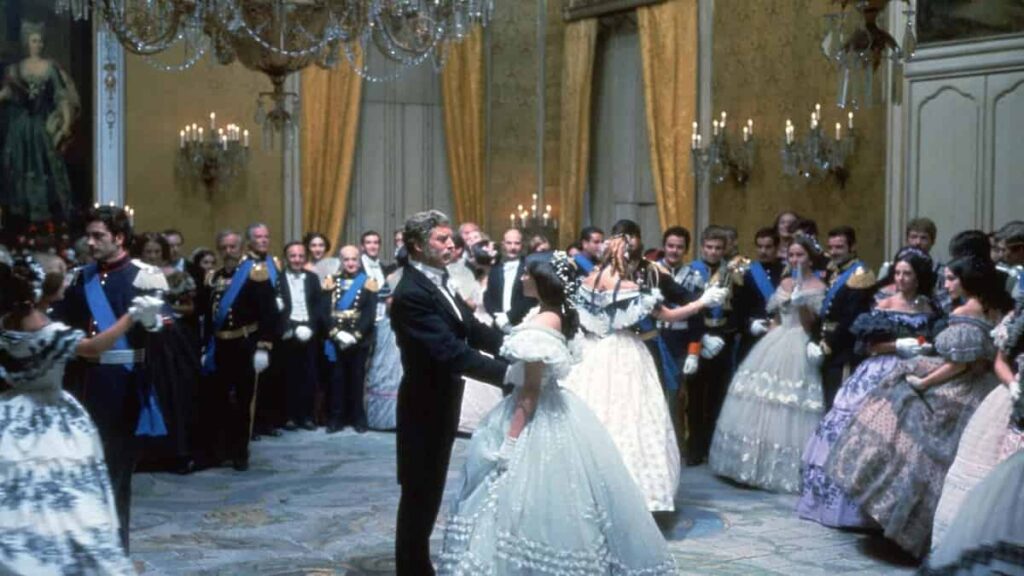 A letto con una parente della sposa il giorno delle nozze, nel letto destinato al primo amplesso coniugale