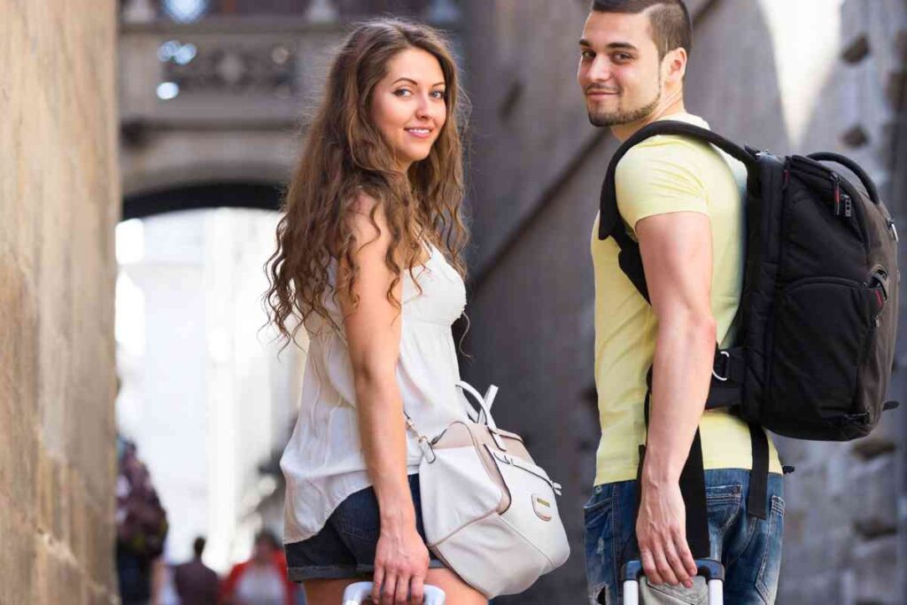 Fuga dalla città, il borgo dei girasoli ti aspetta tra le colline più belle d’Italia