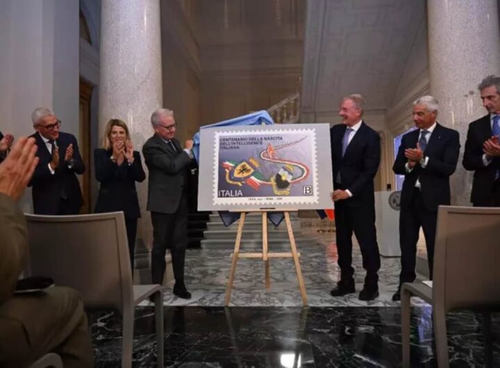 francobolli intelligence