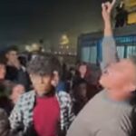 palestinesi festeggiano accordo pace a gaza