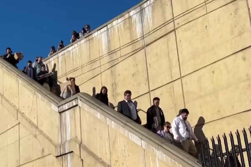 Giornalisti lasciano il Pentagono